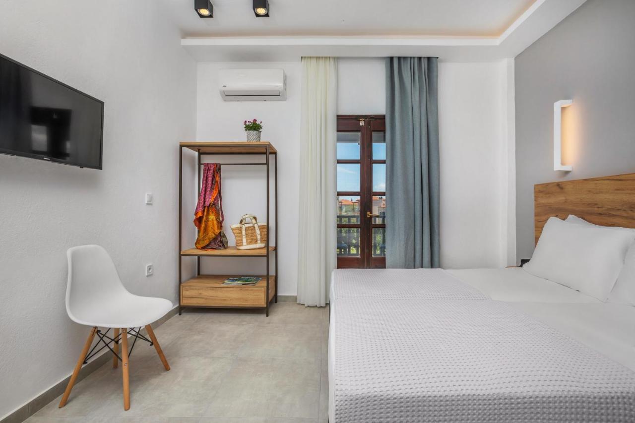 Eleon Suites Афітос Екстер'єр фото