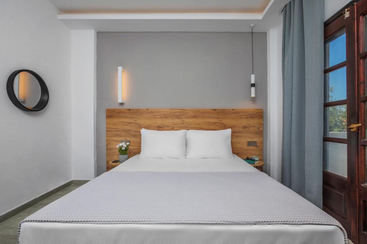 Eleon Suites Афітос Екстер'єр фото